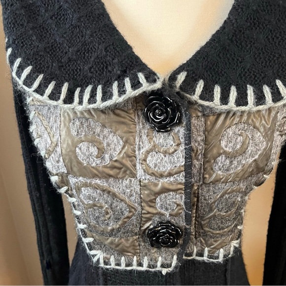 SIONI fit and flare sweater size small - Picture 2 of 5